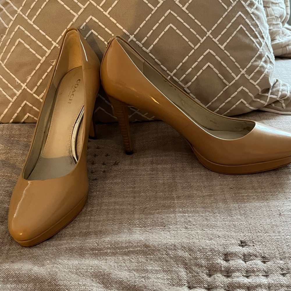 Coach size 8 Tan Patten Leather pumps. Never worn